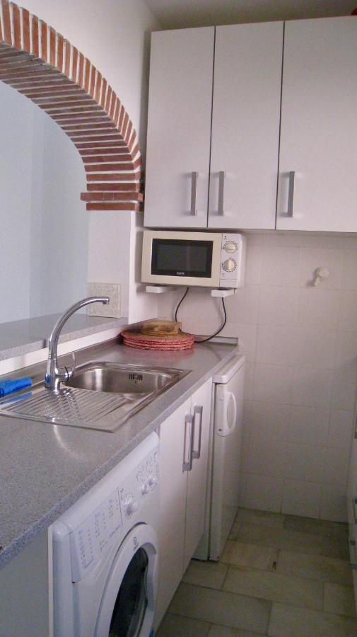 Carihuela Un Dormitorio Junto Al Mar Lägenhet Torremolinos Exteriör bild