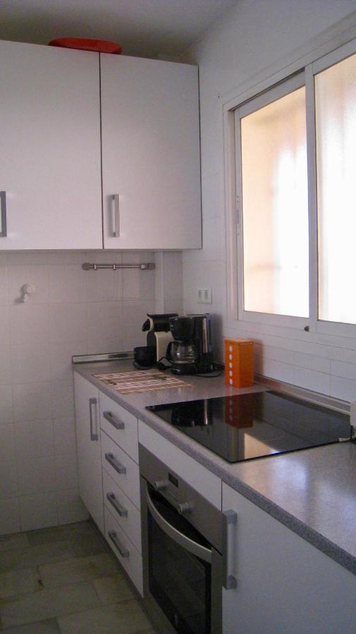 Carihuela Un Dormitorio Junto Al Mar Lägenhet Torremolinos Exteriör bild